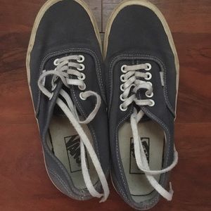Vans Aunthentic Sneakers